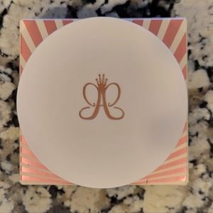 Anastasia Beverly Hills Glow Seeker highlighter NEW